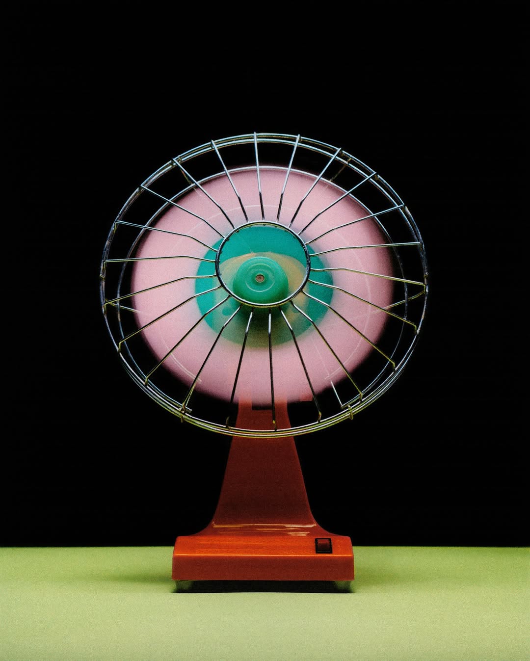 Color in Motion an editorial for @tools_magazine_ by our Set Deisgner @pierre.vllnt

Photographer : @am_________pm