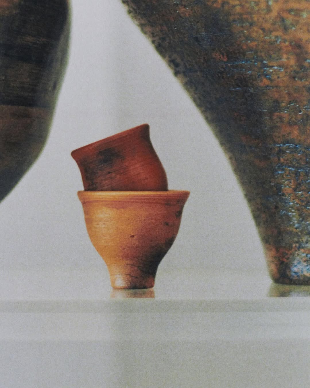 Ceramics for @juliette.penelope.pepin with a set design by our artist @lise___dupont shot by @_charlotterobin