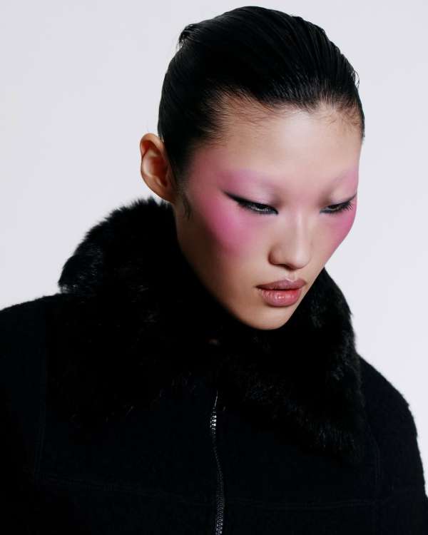 Wearable beauty for @schonmagazine shot by ...