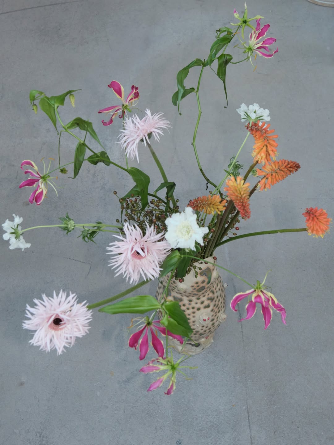 A new floral set design by our artist @tara_msella...