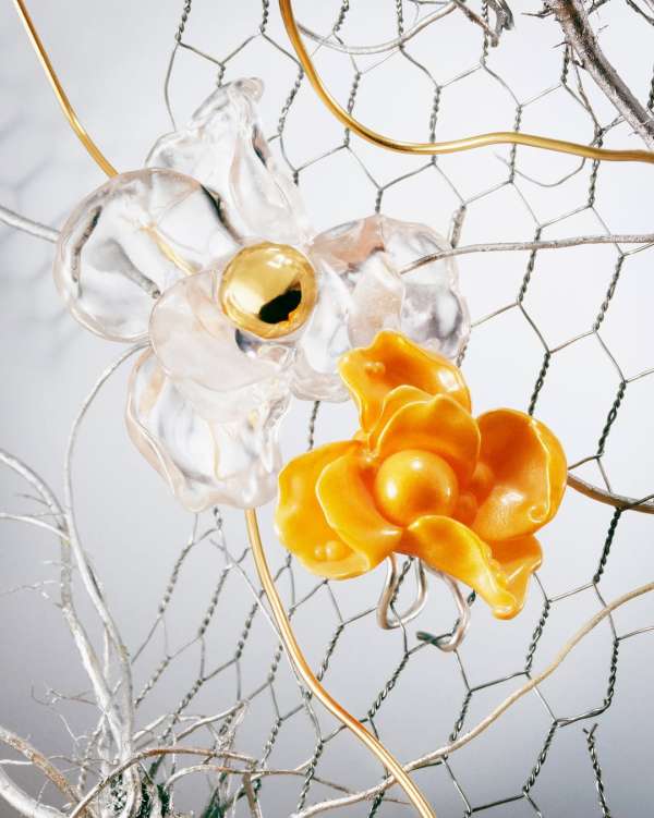 Flowers and Set Design by our talent @tara_...