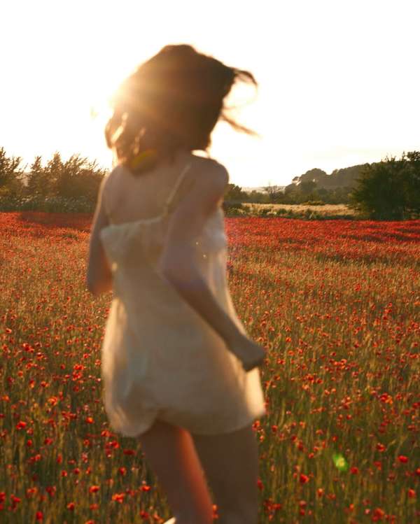 Welcome to our new photographer @colinegasc...