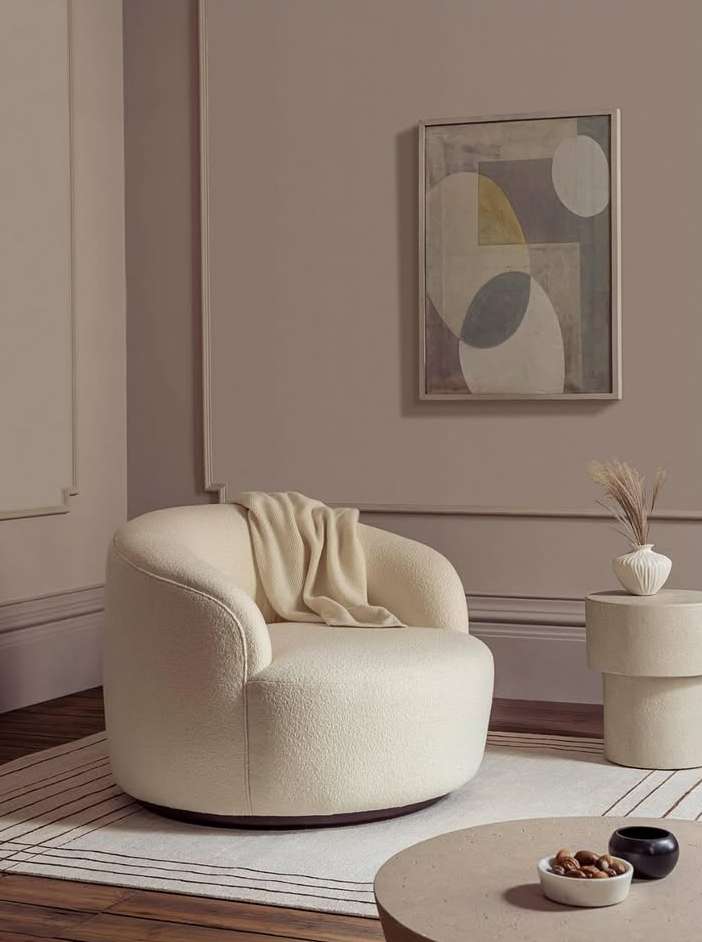 <a href="/oli-douglas">Oli Douglas</a> X George Smith Furniture <span style="text-transform: none; white-space: nowrap;">Oct. 25</span>