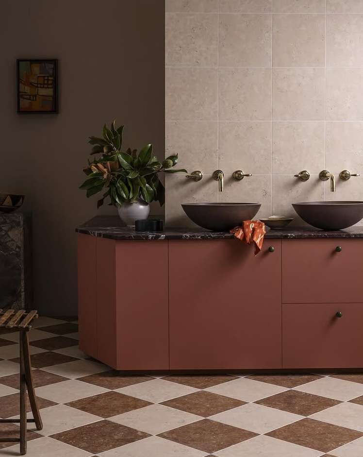 Oli Douglas X Mandarin Stone Nov. 25