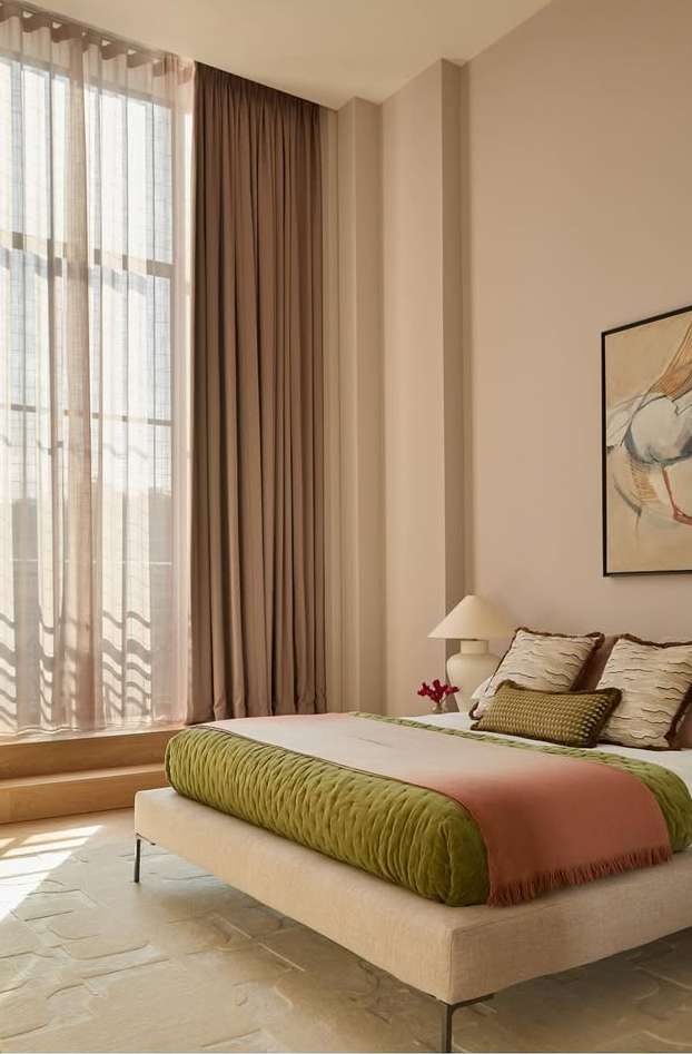 <a href="/helen-cathcart">Helen Cathcart</a> X The Whiteley <span style="text-transform: none; white-space: nowrap;">Dec. 25</span>