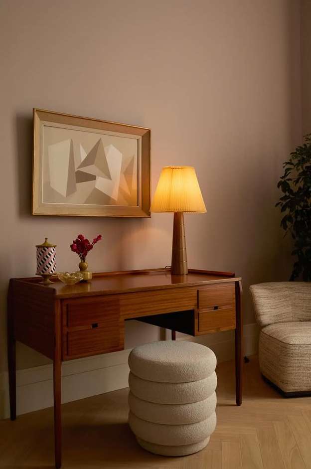 Helen Cathcart X The Whiteley Dec. 25