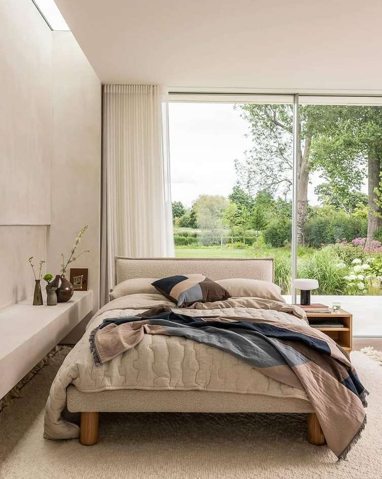 Oli Douglas X Case Dec. 25