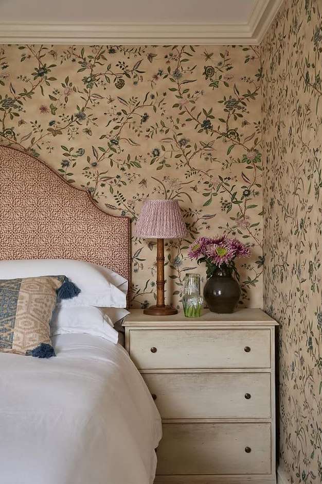 Isabella Worsley |  Apr. 26