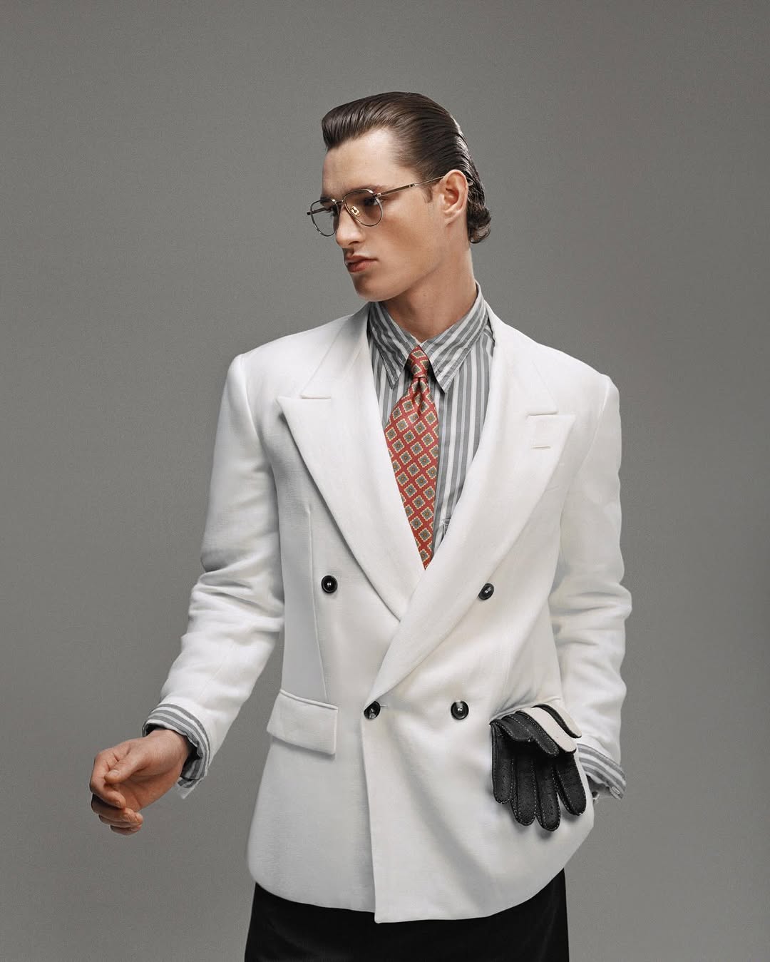 UK Esquire |  Apr. 26