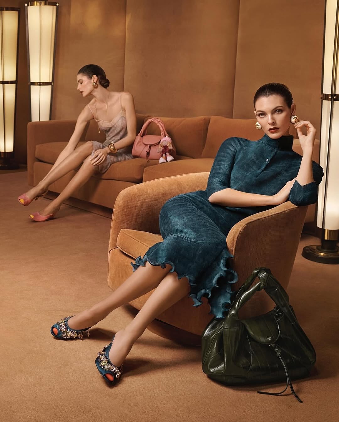 Casting by @piergiorgio and @giuliamassullo for Fendi FW25 Campaign
@fendi 

@silviaventurinifendi 
@stevenmeiselofficial 
@chaossixtynine 
@guidopalau 
@patmcgrathreal 

Models @liuwenlw @vittoria @lulutenney @sola5532 @libbytaverner @ajussamuel @finnc23 @nonsodavid_ Sang Woo
