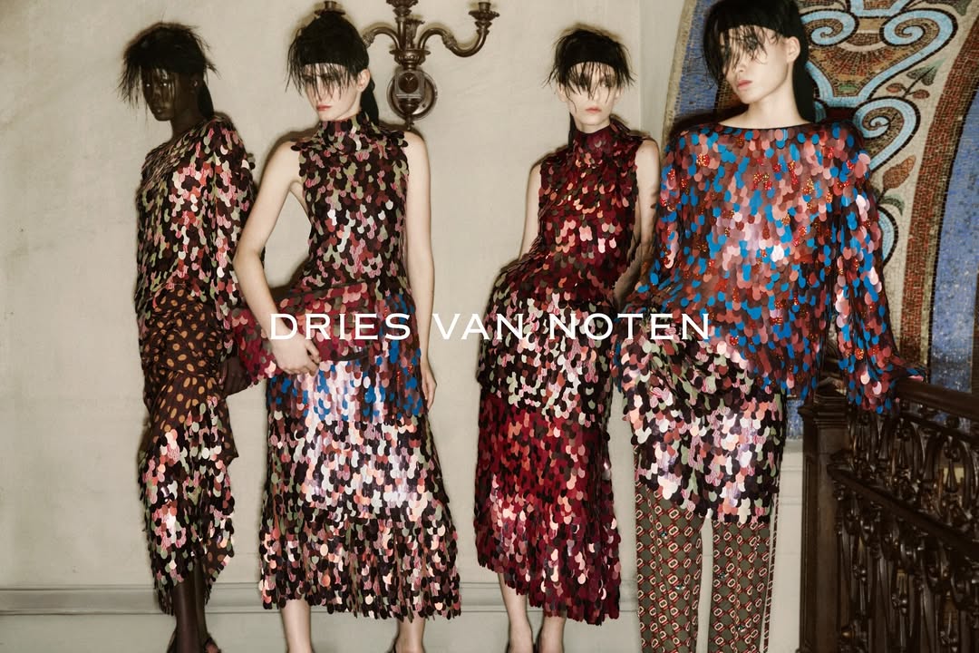 Dries Van Noten FW25 
@driesvannoten by @julianklausner 
Photo by @carlijnjacobs 

Casting by @piergiorgio @cross_bone_ @evagriavel @ilaidov 

Style @katieburnett__