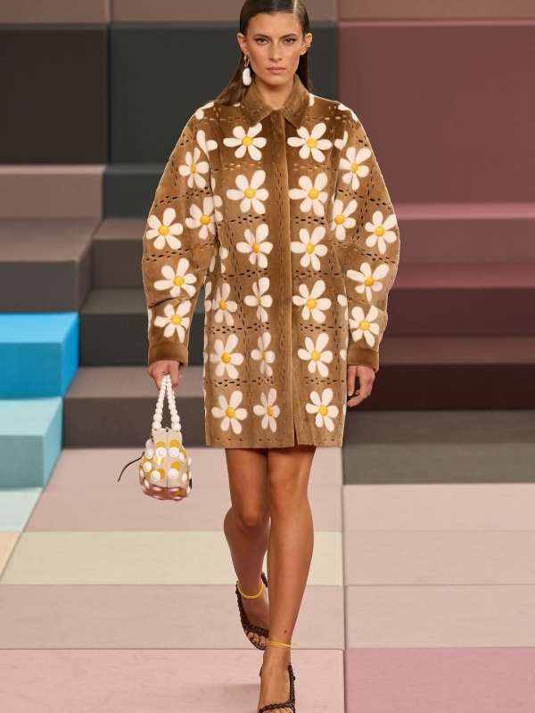 Fendi SS26 Show @fendi 