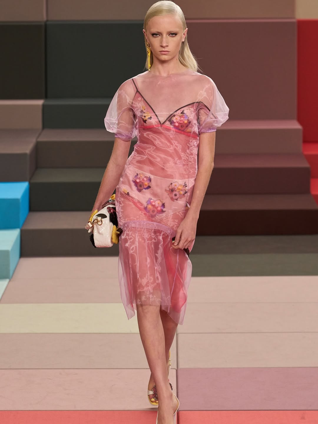 Fendi SS26 Show @fendi 
@silviaventurinifendi 

Casting @piergiorgio @giuliamassullo @franziska.bachofen.echt @marco.rett @helenaamare

@stockdale.charlotte @katielyall 
@ganio 
@guidopalau 
@patmcgrathreal