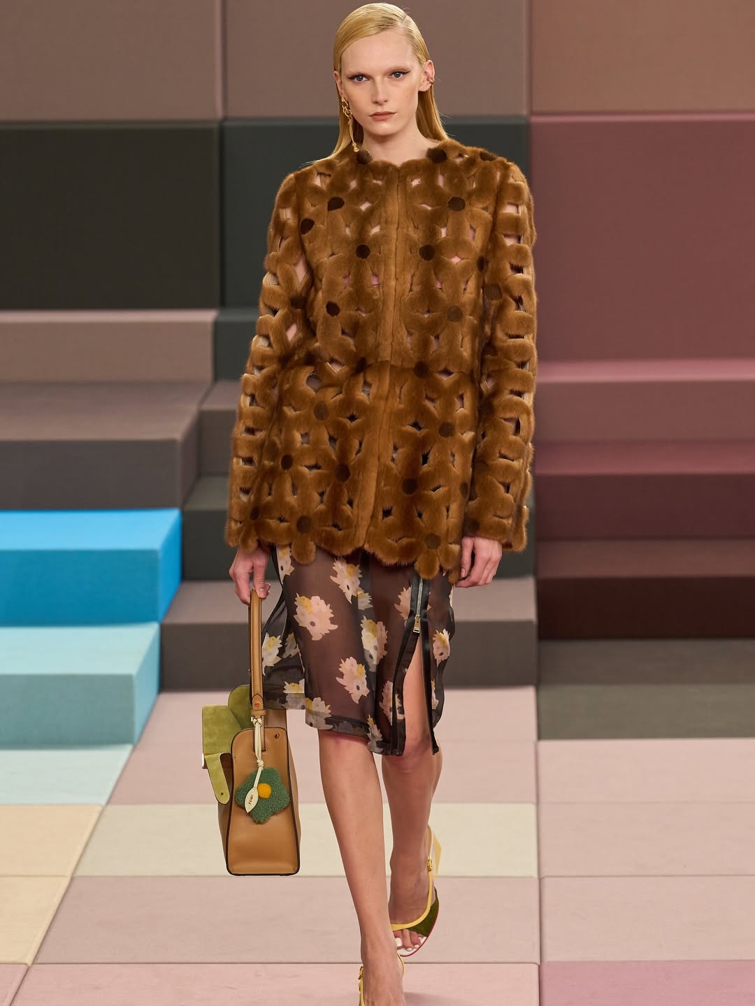 Fendi SS26 Show @fendi 
@silviaventurinifendi 

Casting @piergiorgio @giuliamassullo @franziska.bachofen.echt @marco.rett @helenaamare

@stockdale.charlotte @katielyall 
@ganio 
@guidopalau 
@patmcgrathreal
