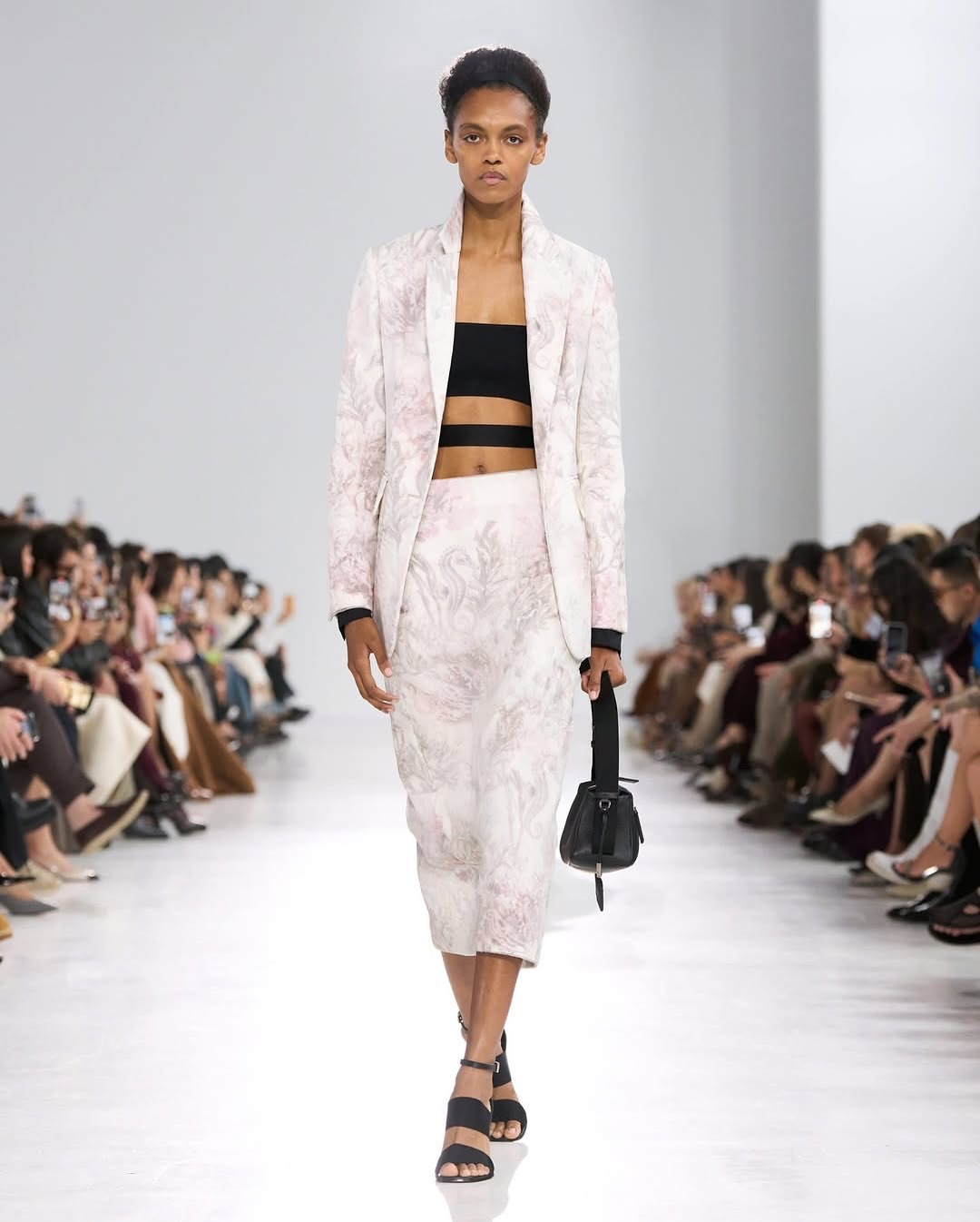 Max Mara  @maxmara SS26 Show

Casting by @piergiorgio @giuliamassullo @ilaidov 

@ian_griffiths1 
@tonnegood