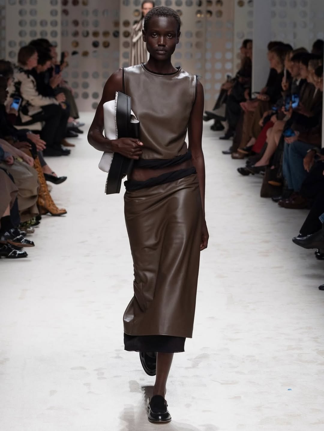 @tods SS26 Show

Casting @piergiorgio @giuliamassullo @jussivuorenlehto 

#camillanickerson 
@hollismithhead 
@diane.kendal