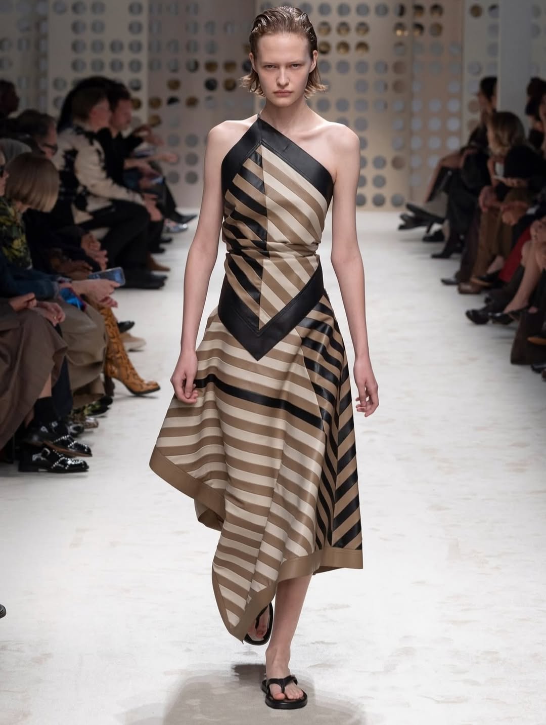 @tods SS26 Show

Casting @piergiorgio @giuliamassullo @jussivuorenlehto 

#camillanickerson 
@hollismithhead 
@diane.kendal