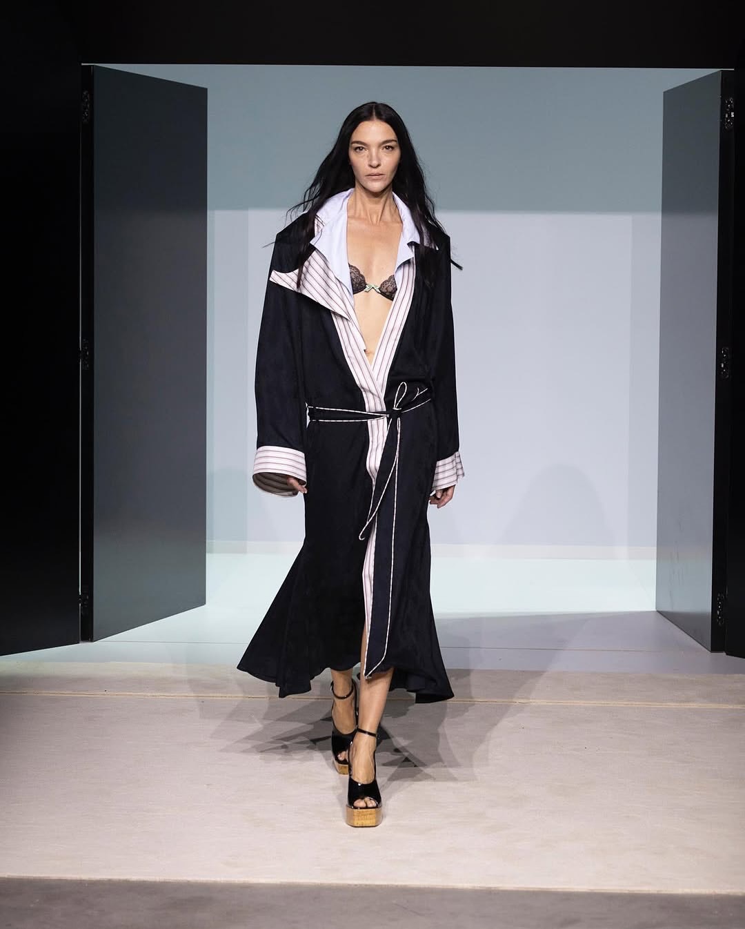 @theattico SS26 Show

Casting by @piergiorgio @giuliamassullo @brantreras @helenaamare 

@gildaambrosio 
@giorgiatordini 
@emmanuellealt 
@jawaraw 
@diane.kendal