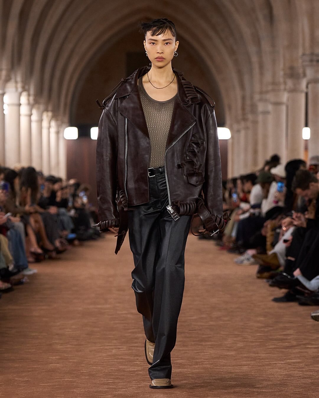 Acne Studios SS26
@acnestudios 

Casting @piergiorgio @clubjuliun @abi_corbett 

@johnnyjohansson 
@tamararothstein1 
@anthonyturnerhair 
@karinwesterlundd