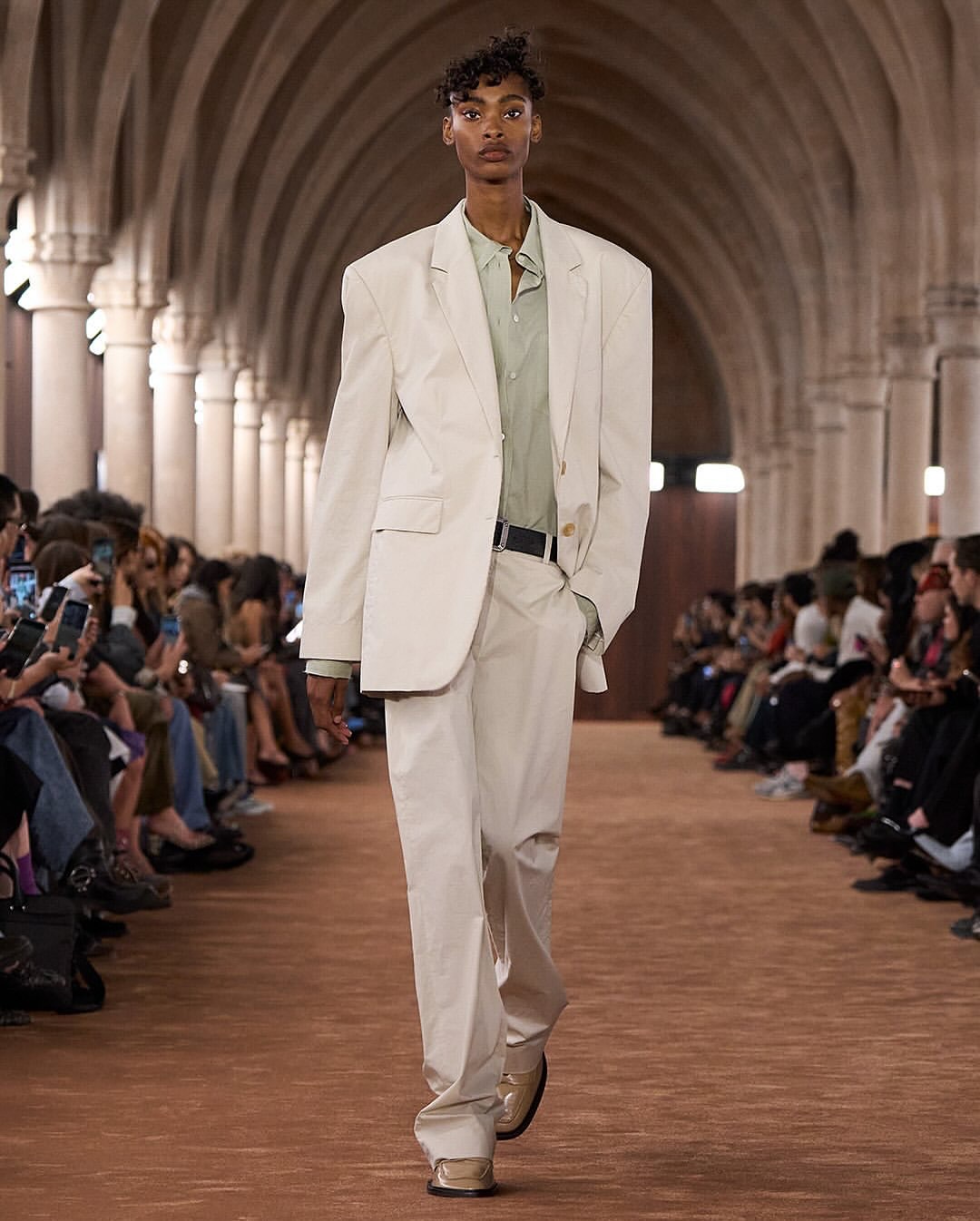 Acne Studios SS26
@acnestudios 

Casting @piergiorgio @clubjuliun @abi_corbett 

@johnnyjohansson 
@tamararothstein1 
@anthonyturnerhair 
@karinwesterlundd