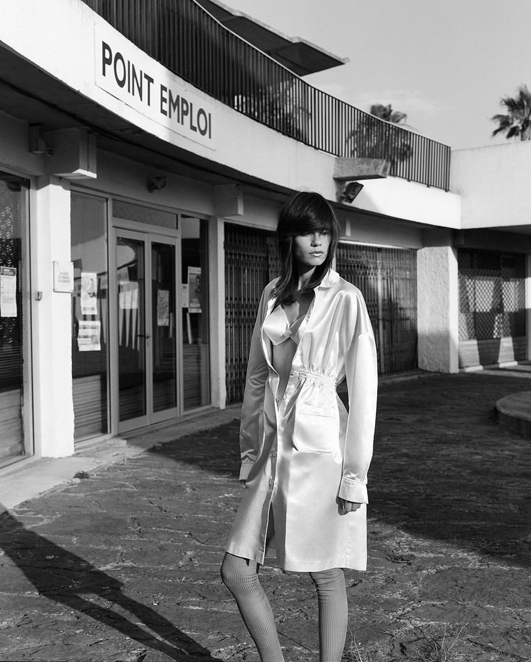 @drepubblicait
Hymne à l’amour.

Photographed by @ThurstanRedding.
Styled by @Leopolda.Duchemin.

Editor-in-Chief @EFarneti.
Casting @GiuliaMassullo and @evagriavel 

Model @JiTopsy @fordmodels
Makeup @Masae__Ito 
Hair @KiyokoOdo
Manicure #KanléFolly.
Hair assistant @Tsuyoshi.Tamai 
Stylist’s assistants @JorgeGarciaVa, #MioraJoanneMerigot.
Photographer’s assistants #ClementDauvent, JeanneLeLouarn.
Production @CinqEtoilesProductions.