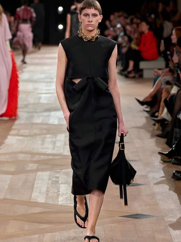 @balenciaga SS26 Show by @pppiccioli 