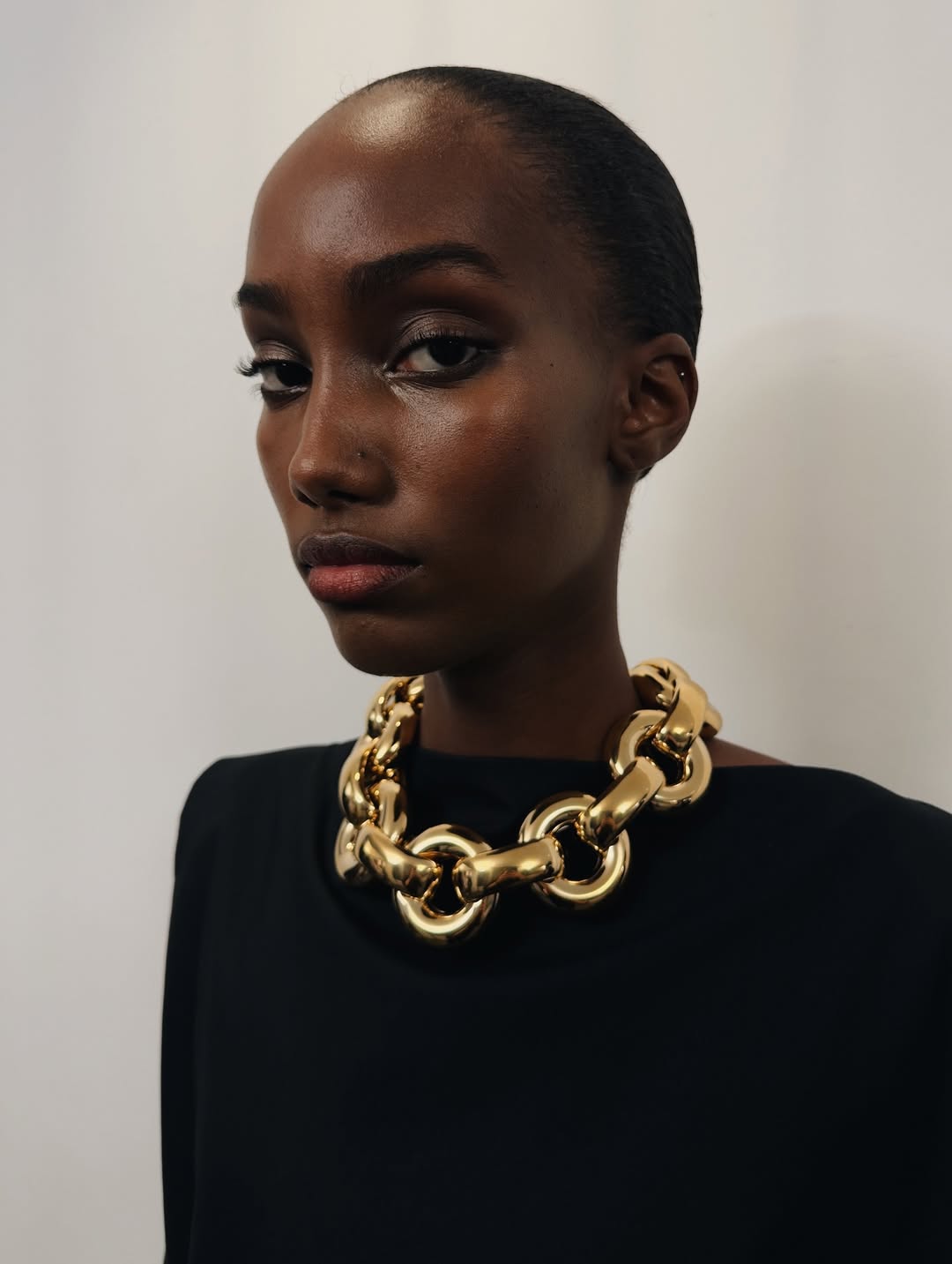 @balenciaga SS26 Show by @pppiccioli 

Casting @piergiorgio @cross_bone_ @evagriavel @_softersoftest_ 

#joemckenna 
@patmcgrathreal 
@guidopalau
@rlvrep