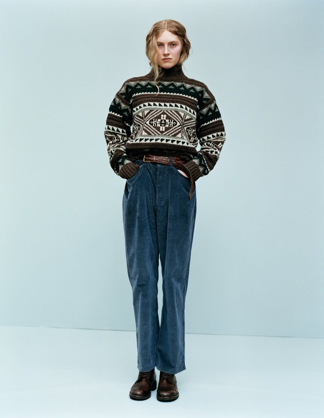 f@double_magazine
DOUBLE 50 / YOU ARE SO SPECIAL

Casting @piergiorgio @helenaballadino @ilaidov 

@oliverhadleepearch 
@charlottecolletcollet 

Models @ediebcampbell @nyela.hopster @elillanger @issalish @lilymcmenamy @klaudia__9905 @rafemishacranerobinson @constanze.v.r Stella S 
@ramoneyluv 
@thomasdekluyver