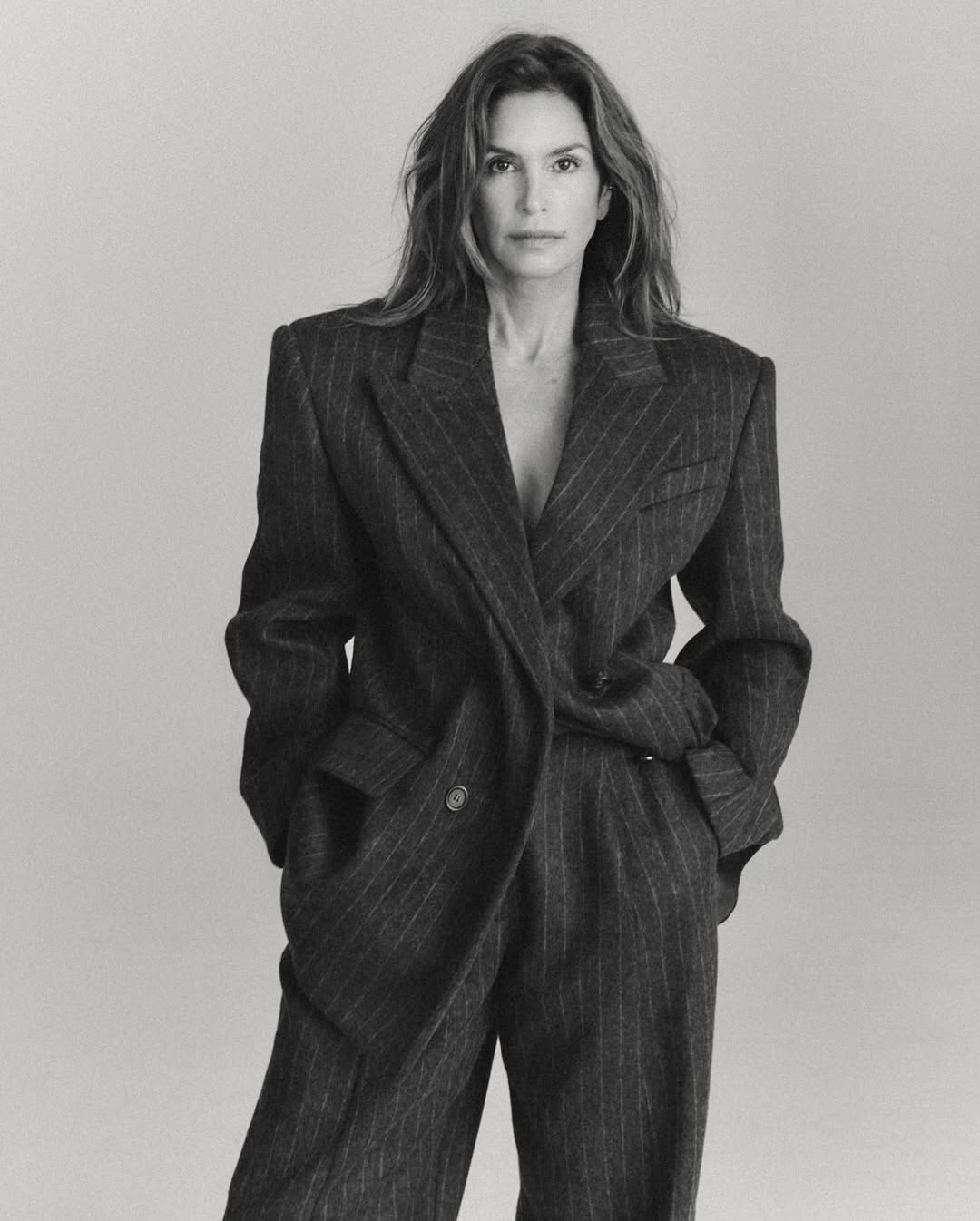 @bazaarfrance
AMERICAN BEAUTY 

Casting @piergiorgio @helenaballadino 

@dudihasson1
@sagliogeraldine
@cindycrawford
#OlivierLalanne
@atelierfranckdurand
@anaismesmacque 
@lise.de.martino
@marinmuteaud 
@sophihuff 
@maxorio
@shayashual
@markcarrasquillo
@jinsoonchoi
@charlottelecoant
@csprojectsnyc

BAZAAR FRANCE N°28
EN KIOSQUE LE 30 OCTOBRE

#BazaarFrance #CindyCrawford #BientôtEnKiosque