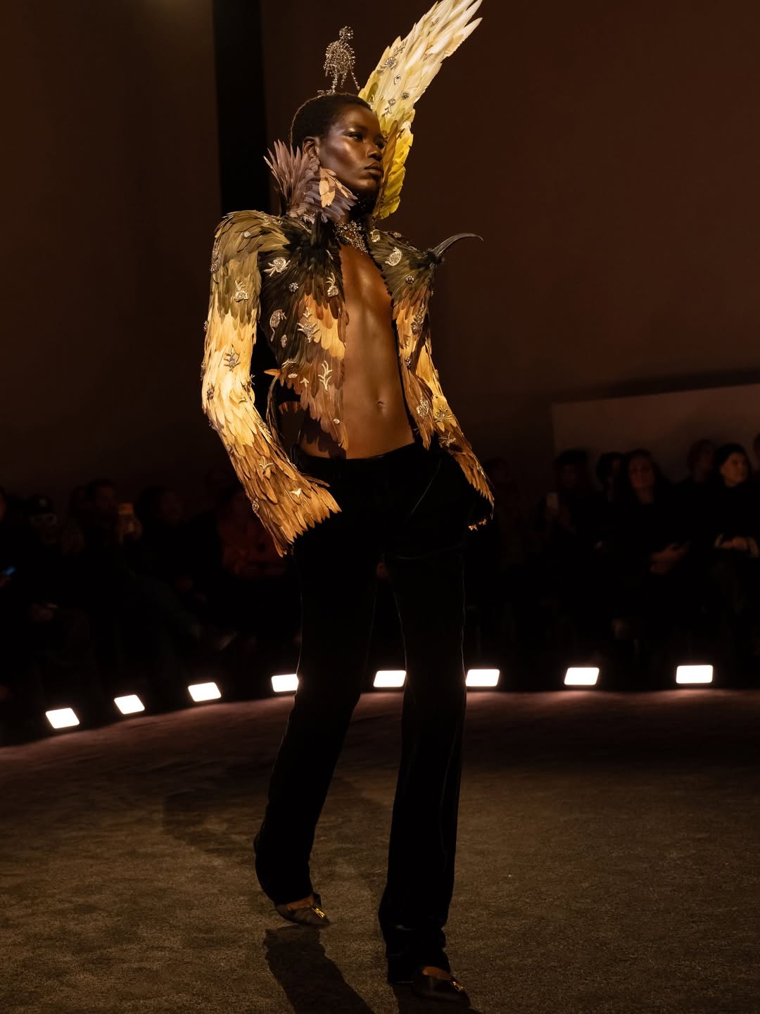 @schiaparelli haute couture spring26 by @danielroseberry 

Casting by @piergiorgio @helenaballadino 

@_mariechaix_ 
@guidopalau 
@patmcgrathreal