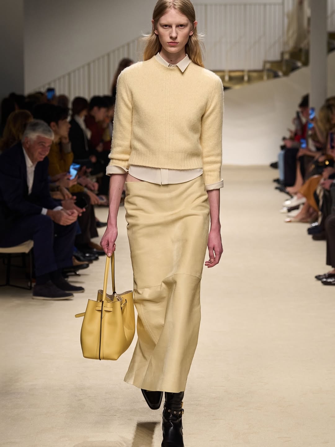 @tods fw26 show by @mt_matteotamburini 