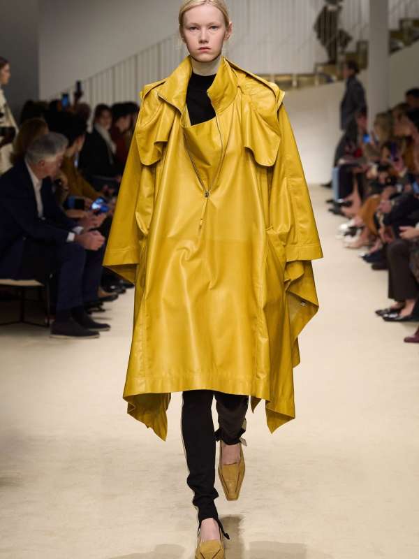 @tods fw26 show by @mt_matteotamburini 