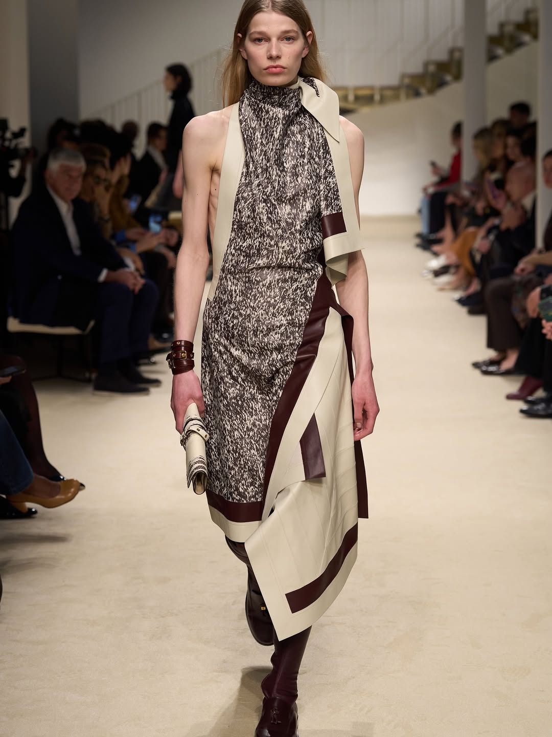 @tods fw26 show by @mt_matteotamburini 