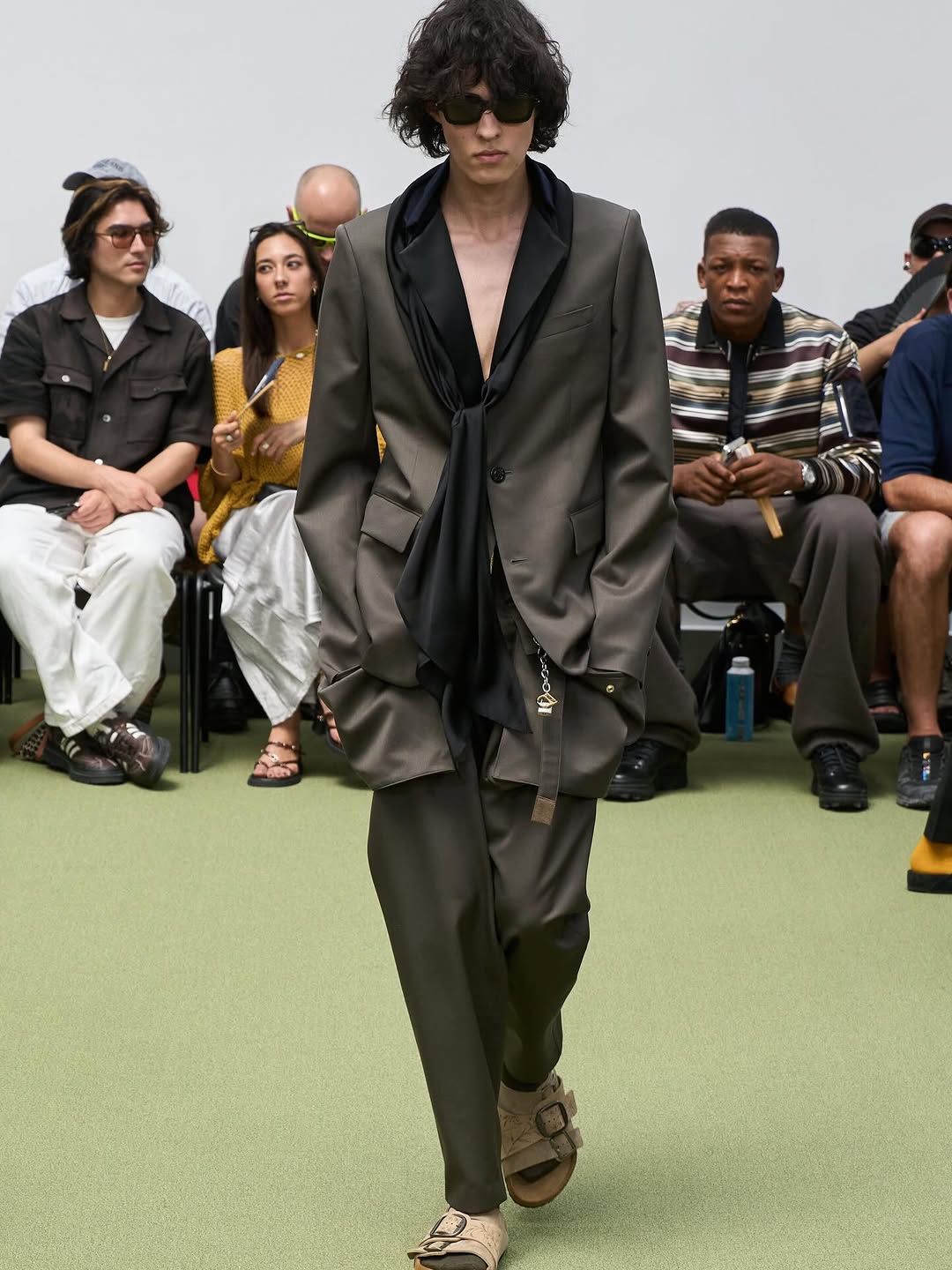 Casting for @sacaiofficial SS27 Show
 by Chitose Abe

Casting by @piergiorgio @helenaballadino @jussivuorenlehto @evagriavel 

#karltempler
@guidopalau
@diane.kendal