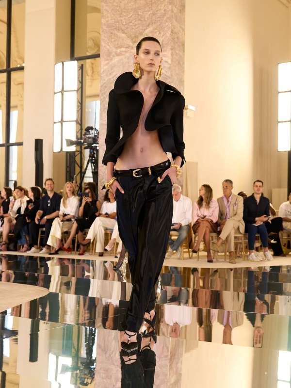 @schiaparelli haute couture by @danielroseb...