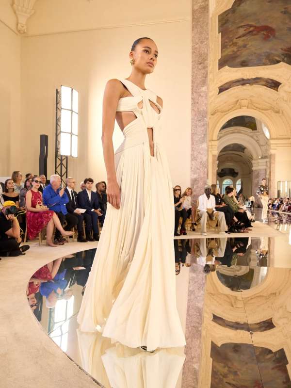 @schiaparelli haute couture by @danielroseb...