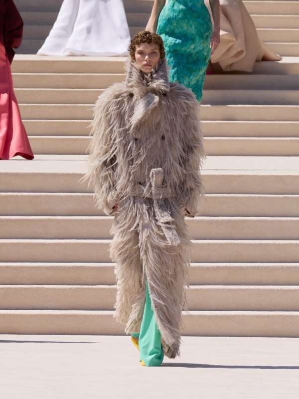 @balenciaga Haute Couture Show by @pppiccio...