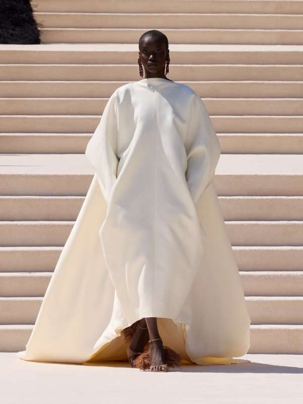 @balenciaga Haute Couture Show by @pppiccio...