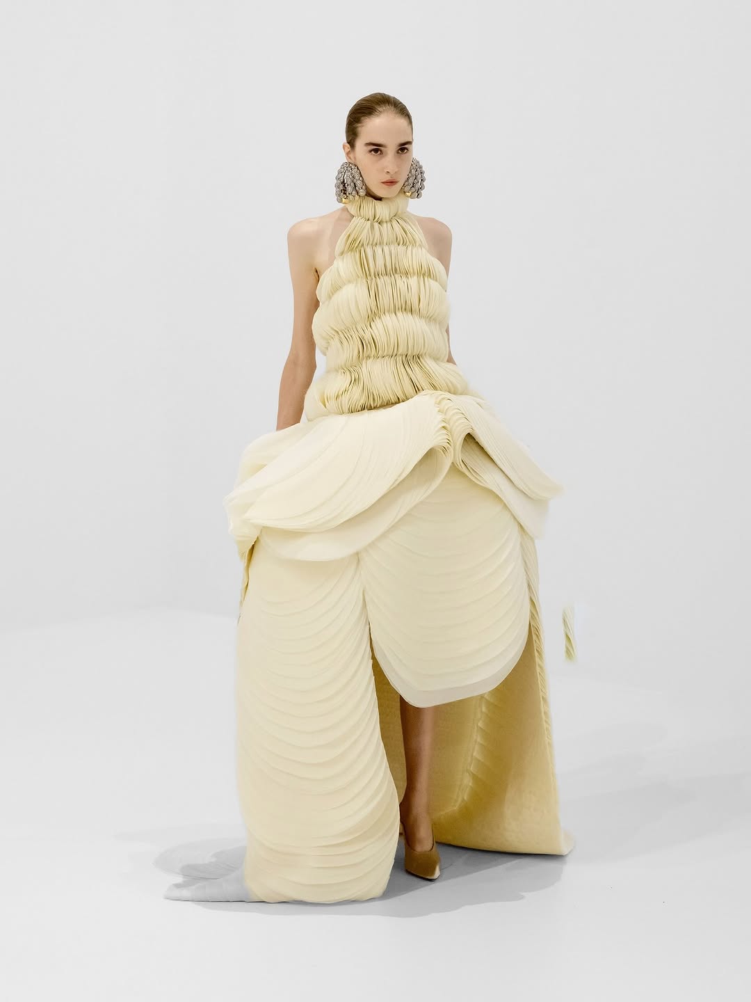 @jeanpaulgaultier hate couture show by @duranlanti...