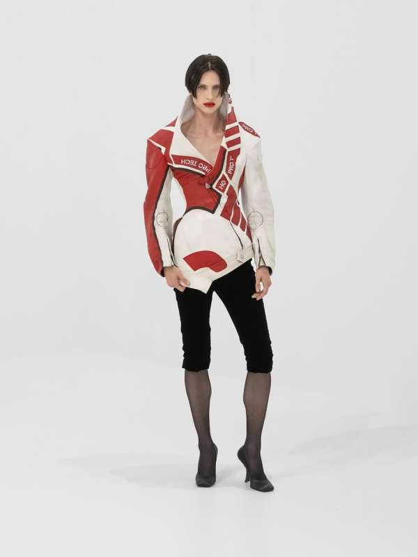 @jeanpaulgaultier hate couture show by @dur...