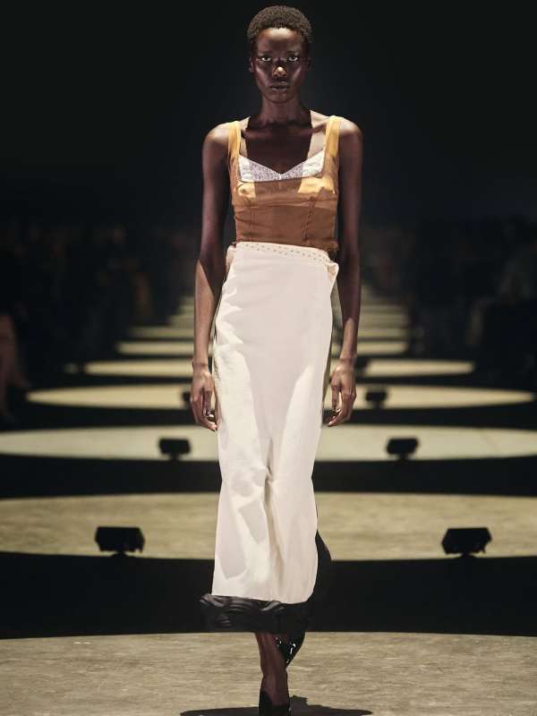@khaite ss27 show by @cateholstein 