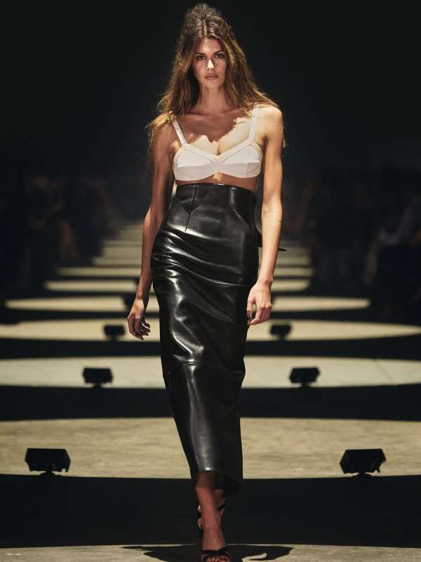 @khaite ss27 show by @cateholstein 