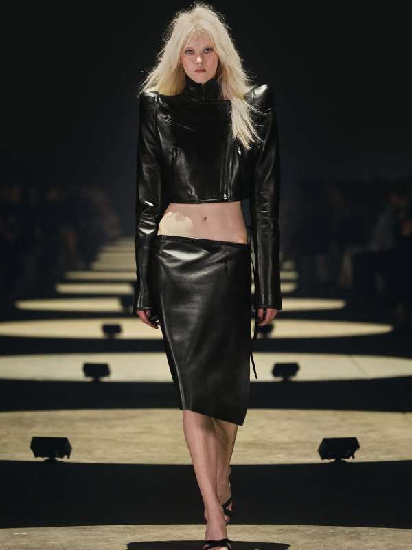 @khaite ss27 show by @cateholstein 