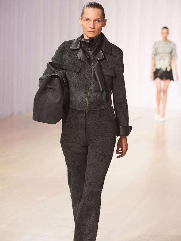 @simkhai ss27 show by @jonathansimkhai 