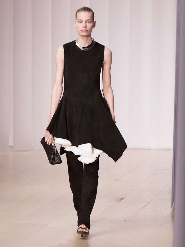 @simkhai ss27 show by @jonathansimkhai 