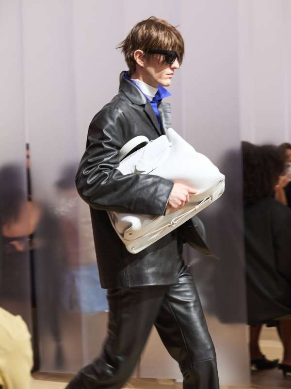 @simkhai ss27 show by @jonathansimkhai 