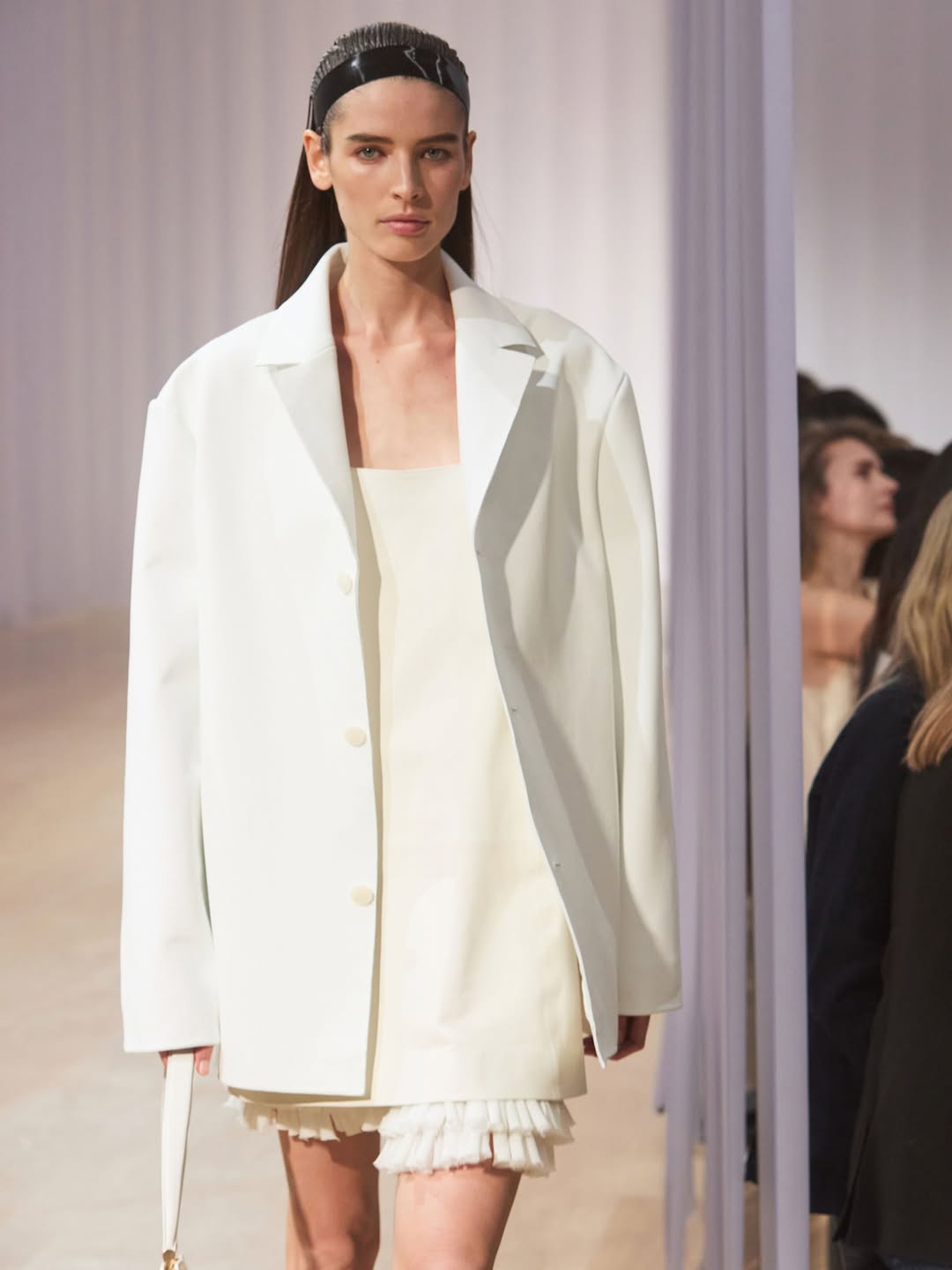 @simkhai ss27 show by @jonathansimkhai 

casting by @piergiorgio @jussivuorenlehto @headenistic 

#camillanickerson