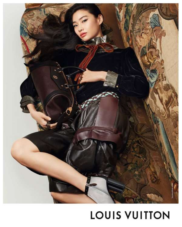 @louisvuitton starring @hoooooyeony photogr...