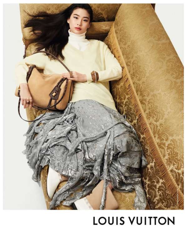 @louisvuitton starring @hoooooyeony photogr...