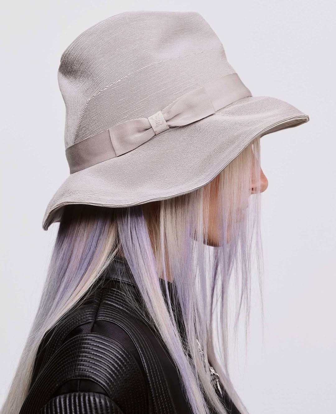@louisvuitton Cruise 2027 runway with beauty by @patmcgrathreal⁠
and retouching by us @dtouchcreative